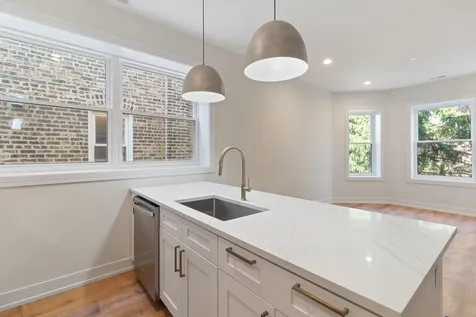 839 North Rockwell Street Chicago IL 60622