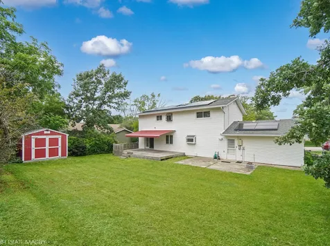 3321 Woodridge Drive Woodridge IL 60517