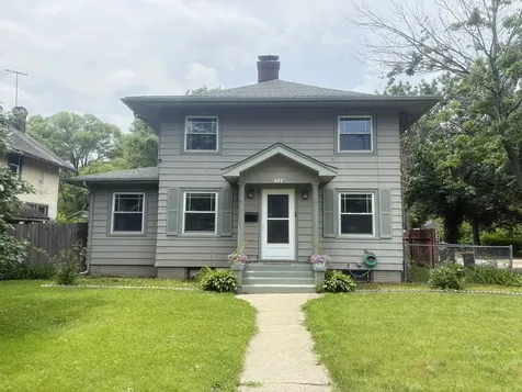 2226 Latham Street Rockford IL 61103