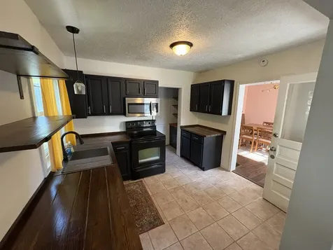 2226 Latham Street Rockford IL 61103