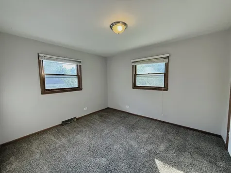340 North Illinois Avenue Glenwood IL 60425