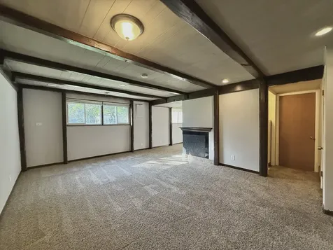340 North Illinois Avenue Glenwood IL 60425