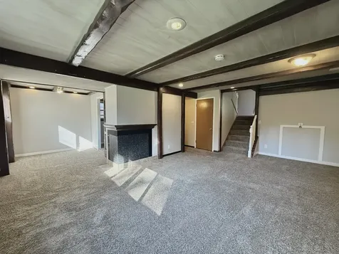 340 North Illinois Avenue Glenwood IL 60425