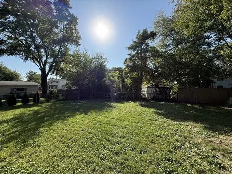 340 North Illinois Avenue Glenwood IL 60425