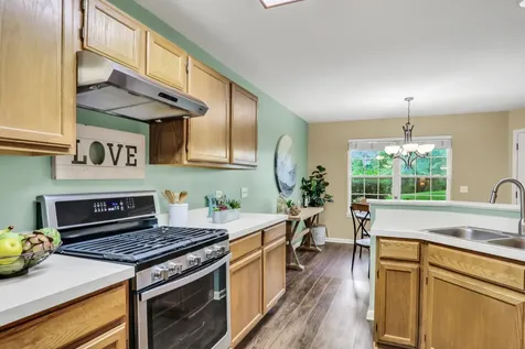 7029 South Stratton Lane Gurnee IL 60031