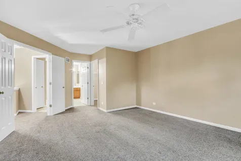 7029 South Stratton Lane Gurnee IL 60031