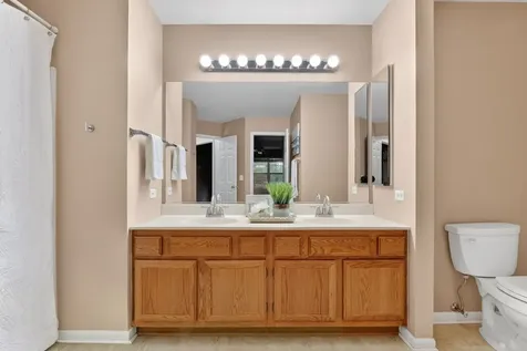 7029 South Stratton Lane Gurnee IL 60031