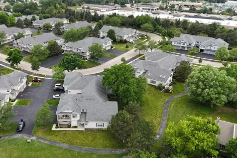 7029 South Stratton Lane Gurnee IL 60031