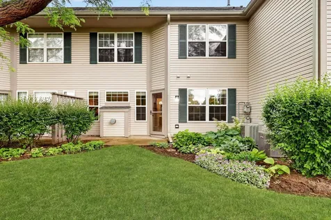 7029 South Stratton Lane Gurnee IL 60031