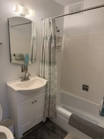 4850 South Lake Park Avenue Chicago IL 60615