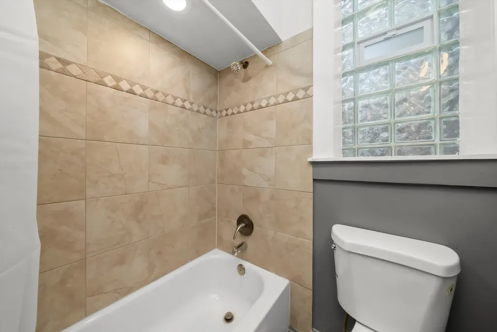 7409 South Eggleston Avenue Chicago IL 60621