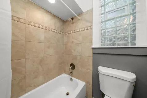 7409 South Eggleston Avenue Chicago IL 60621