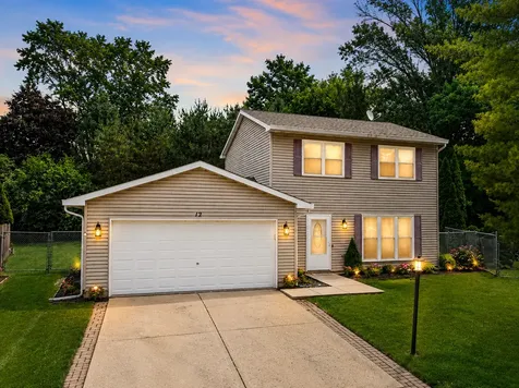 12 Wild Rose Court Streamwood IL 60107