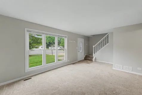 12 Wild Rose Court Streamwood IL 60107