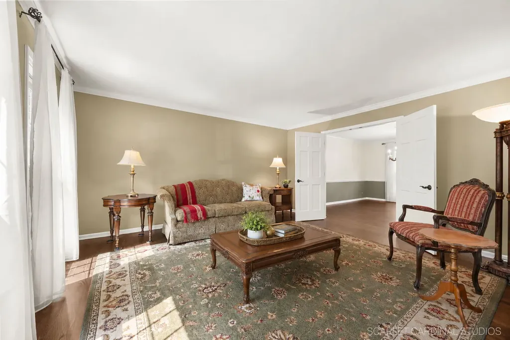708 Sanctuary Lane Naperville IL 60540