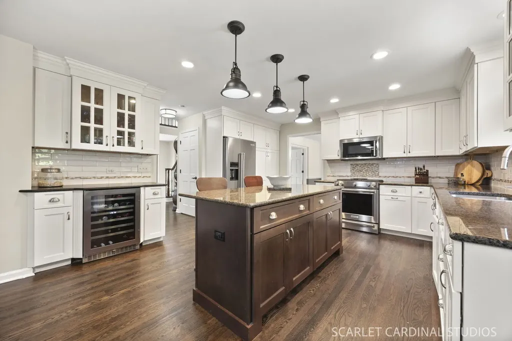 708 Sanctuary Lane Naperville IL 60540