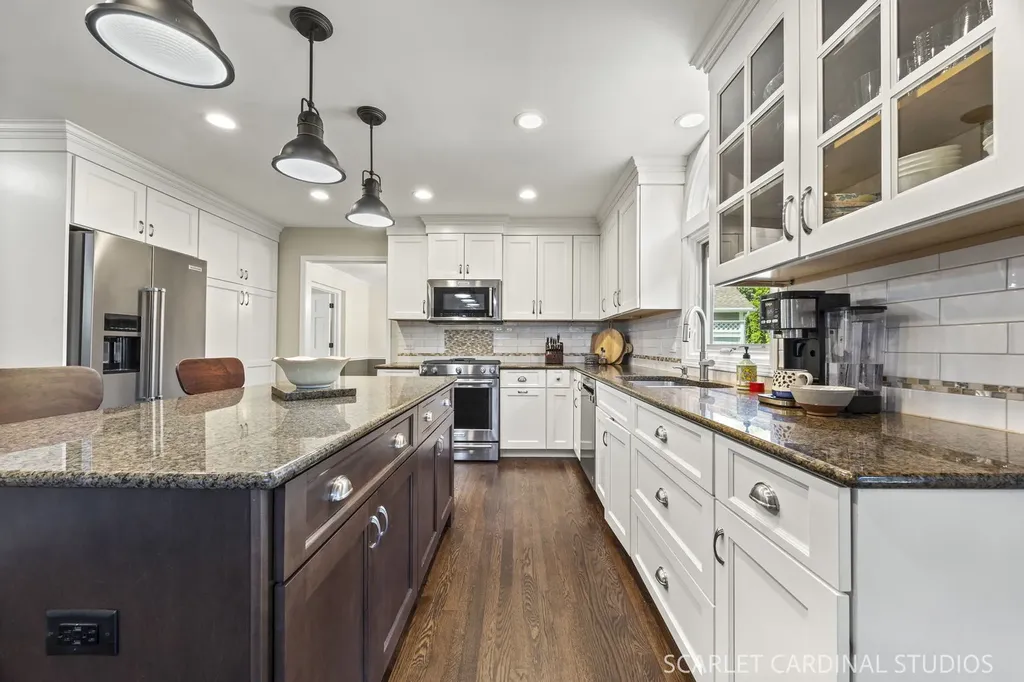 708 Sanctuary Lane Naperville IL 60540
