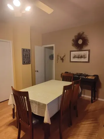14607 Central Park Avenue Midlothian IL 60445