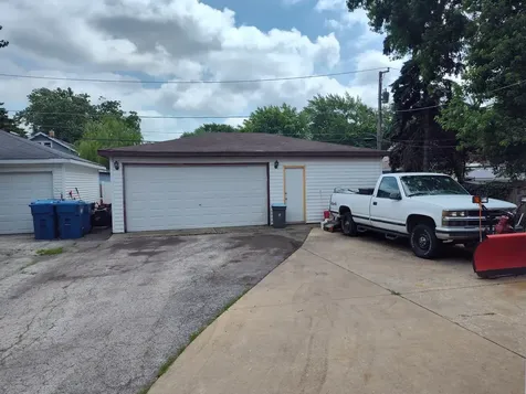 14607 Central Park Avenue Midlothian IL 60445