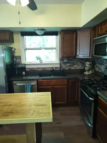 14607 Central Park Avenue Midlothian IL 60445