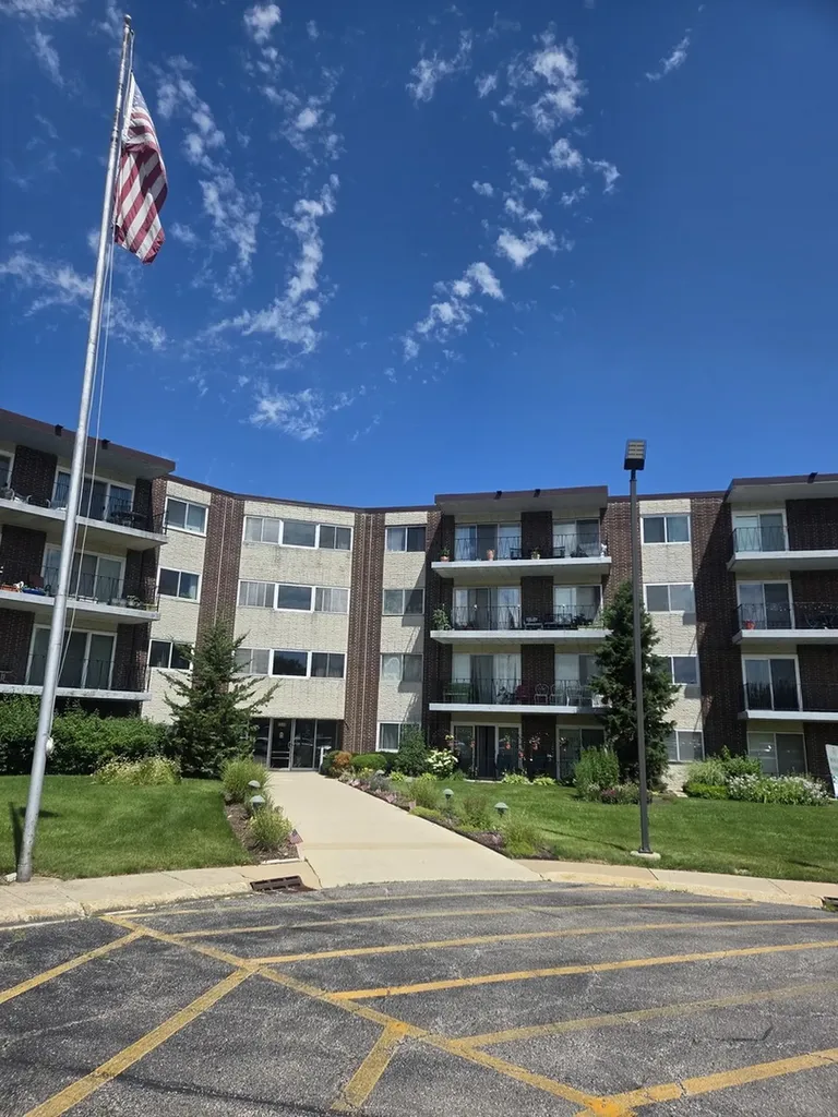 5540 Walnut Avenue Downers Grove IL 60515