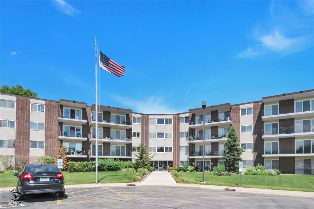 5540 Walnut Avenue Downers Grove IL 60515
