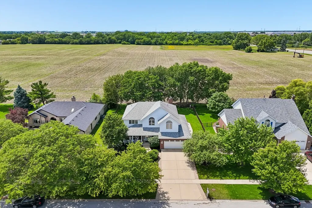 2155 Arthurs Pass Street New Lenox IL 60451