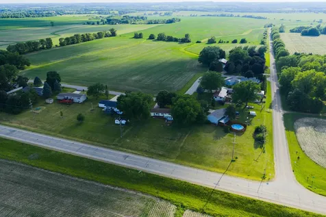 3447 Hilldale Drive Freeport IL 61032