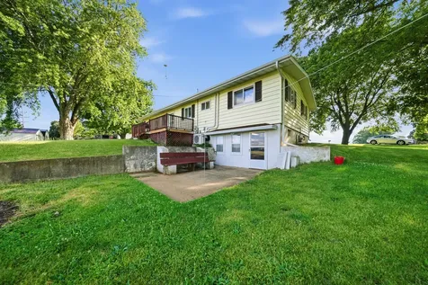 3447 Hilldale Drive Freeport IL 61032