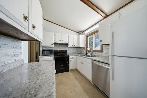 3447 Hilldale Drive Freeport IL 61032