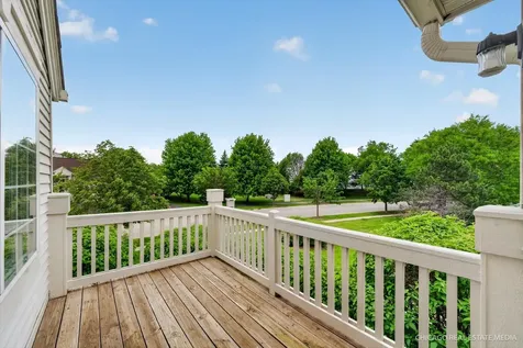 1399 New Haven Drive Cary IL 60013