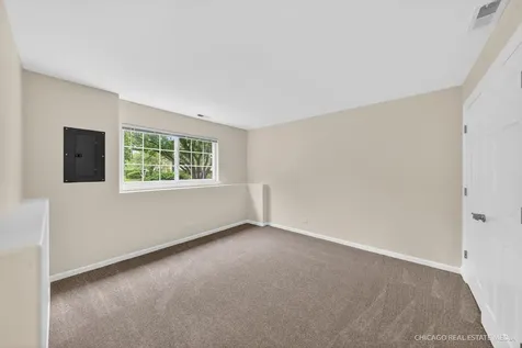1399 New Haven Drive Cary IL 60013