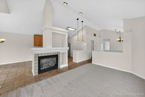 1399 New Haven Drive Cary IL 60013