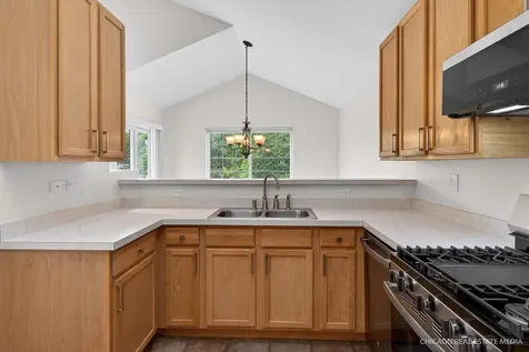 1399 New Haven Drive Cary IL 60013
