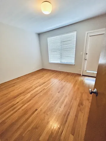 3209 North Drake Avenue Chicago IL 60618