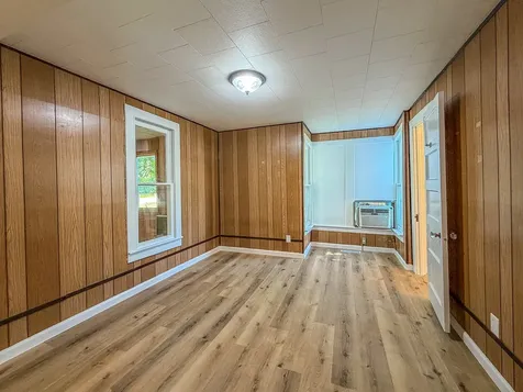 305 North William Street Farmer City IL 61842