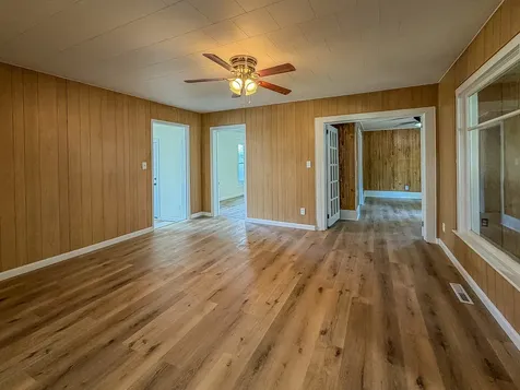 305 North William Street Farmer City IL 61842