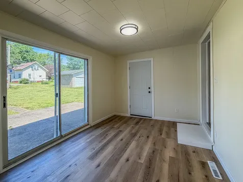 305 North William Street Farmer City IL 61842