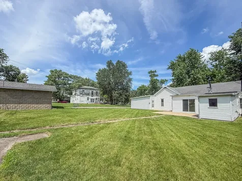 305 North William Street Farmer City IL 61842
