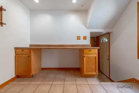 10933 South Avenue H Chicago IL 60617