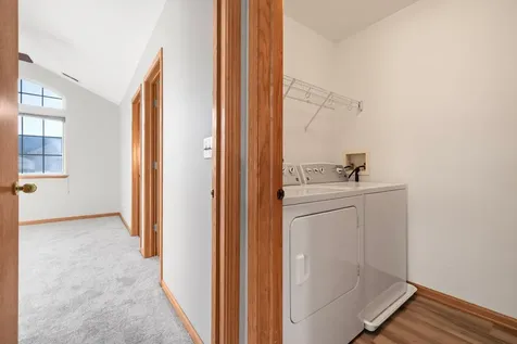 2247 Stoughton Drive Aurora IL 60502