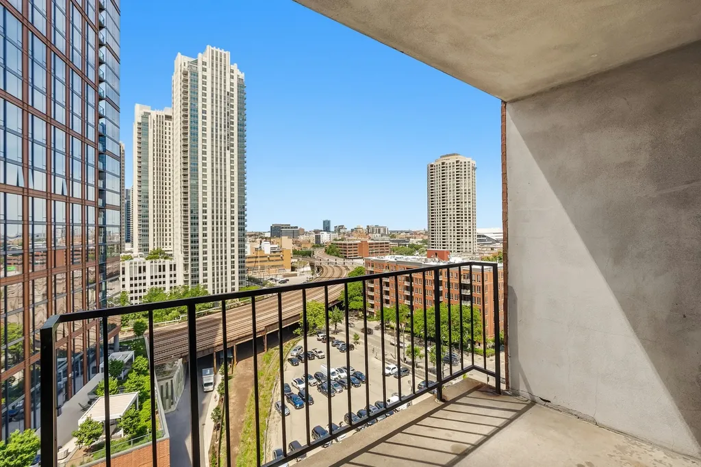345 North Canal Street Chicago IL 60606