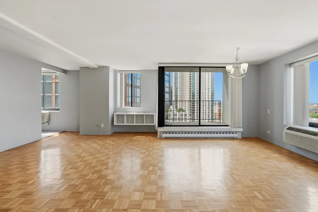 345 North Canal Street Chicago IL 60606