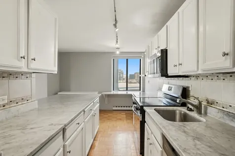 345 North Canal Street Chicago IL 60606