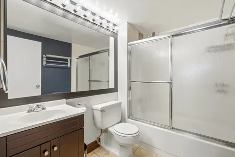 345 North Canal Street Chicago IL 60606