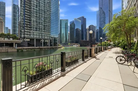 345 North Canal Street Chicago IL 60606