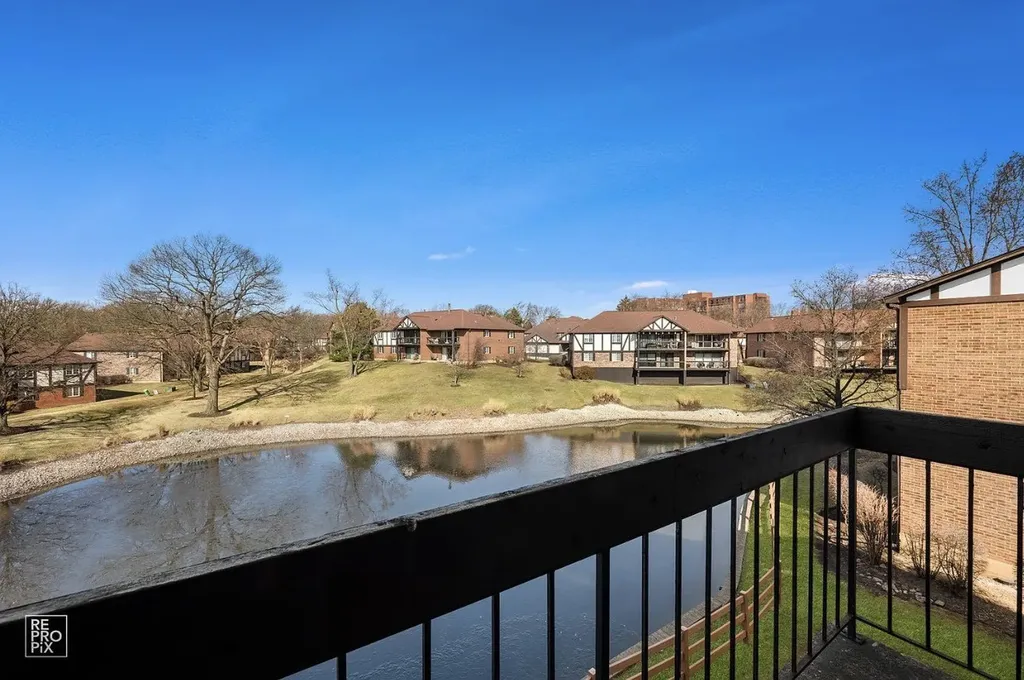 6820 Joliet Road Indian Head Park IL 60525
