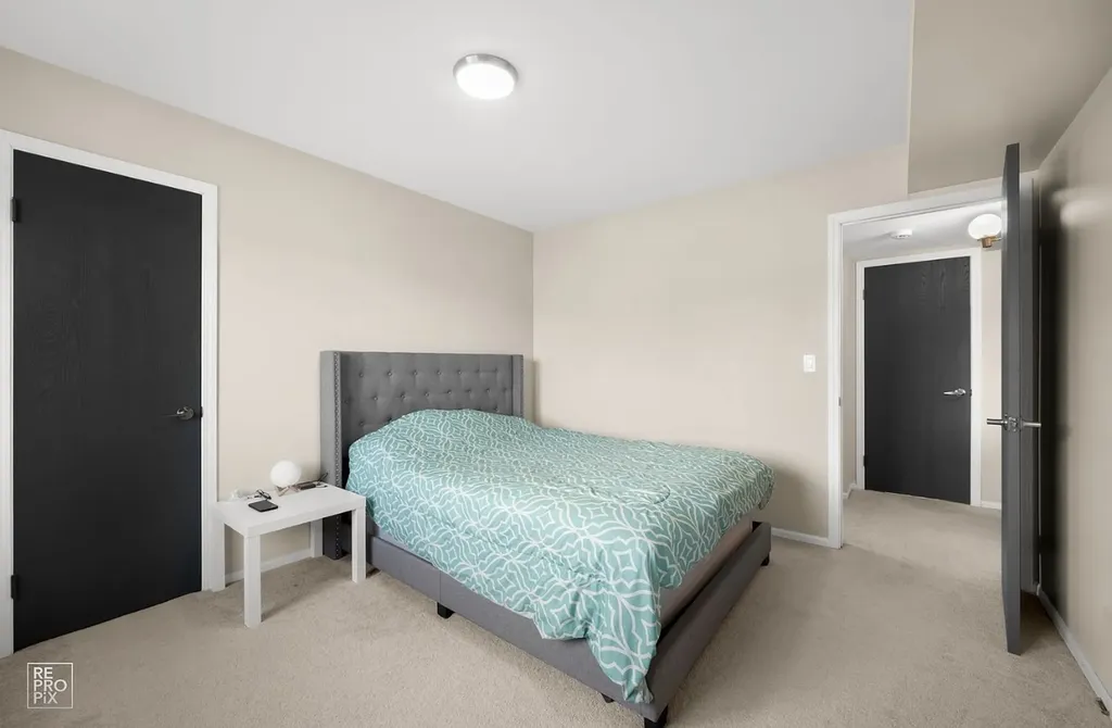 6820 Joliet Road Indian Head Park IL 60525