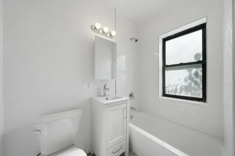 2714 North Spaulding Street Chicago IL 60647