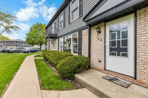 146 Inverrary Lane Deerfield IL 60015
